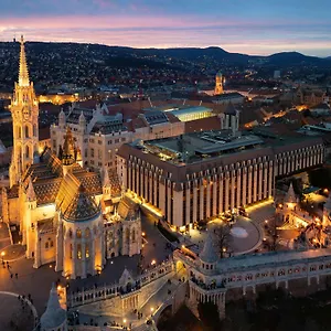 rezervați aici