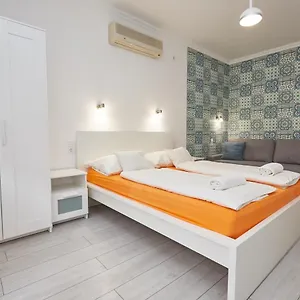 Zoli Apartmanok-anna Koelcsey 32 Apartament